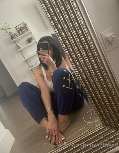 FeetByJo pornstar beautiful img