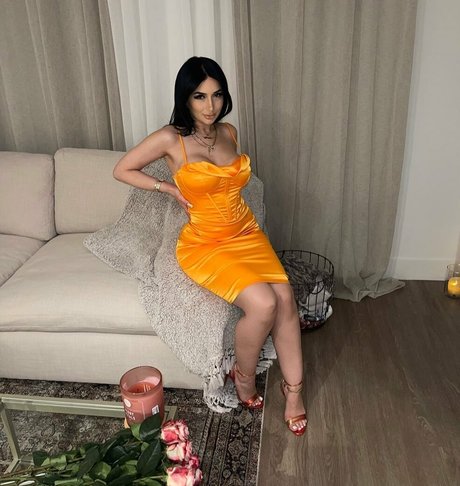 FeetByJo hot actress pic