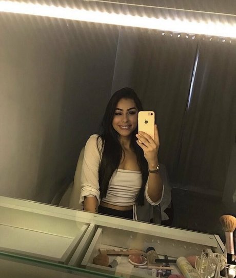 Isabela Libaroni xxx actress pics