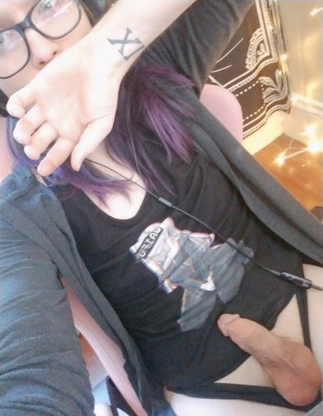 Jaxipup erotic model pics