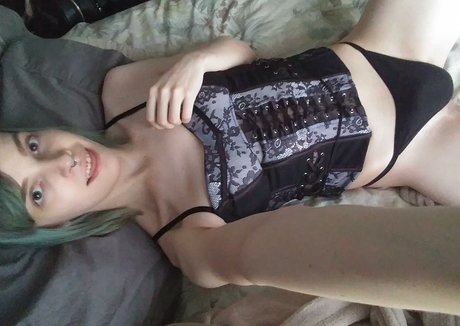 Anri Singer pornstar adult img