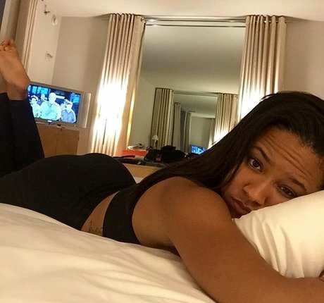 Rhyon Nicole Brown beautiful model pictures