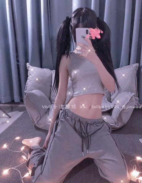 Jinuuu naked model img