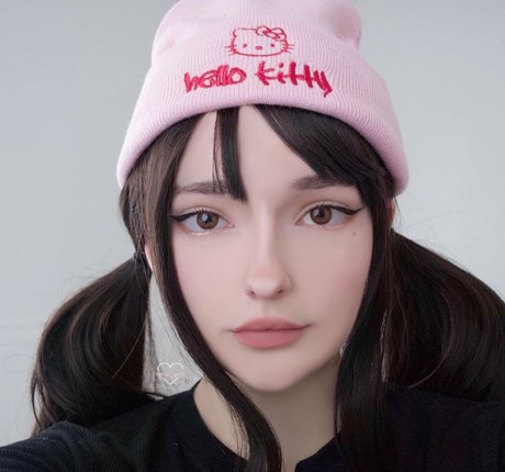 Mewlyni art pornstar archive