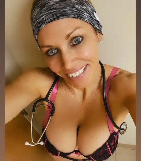 SouthernStyle Chick pornstar sexy photo