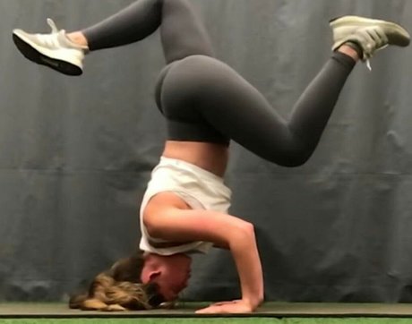 Madi ASMR beautiful star pics