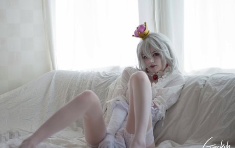 Geckuh hot actress img