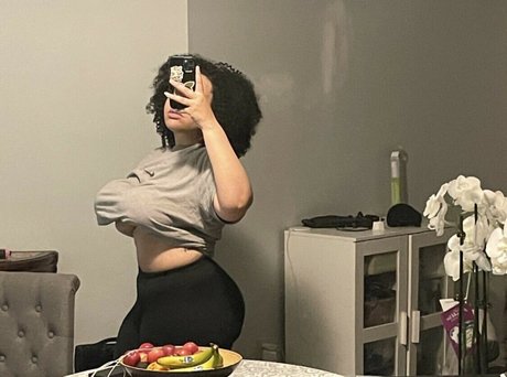 Tanya Mayenge model high quality gallery