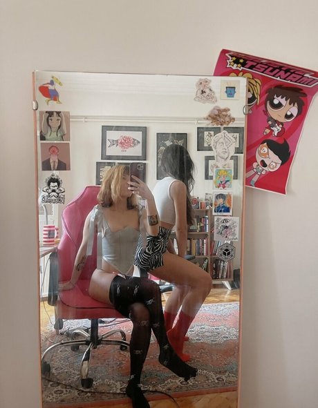 artsymoi model sexy archive