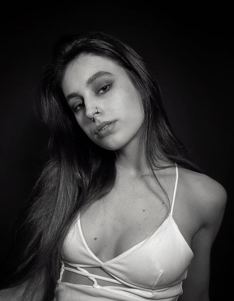 exosiren pornstar nude photo