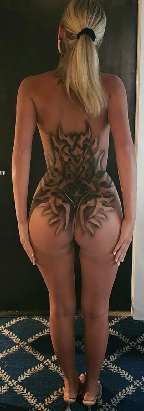 daynaknight702 naked pornstar photo