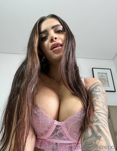 Angie Henao top actress pics