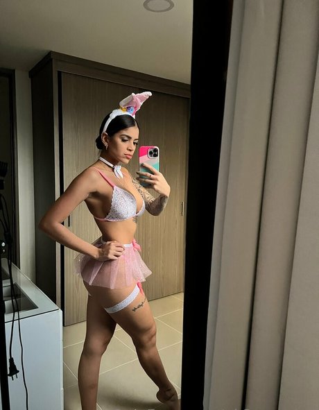 Angie Henao top star image