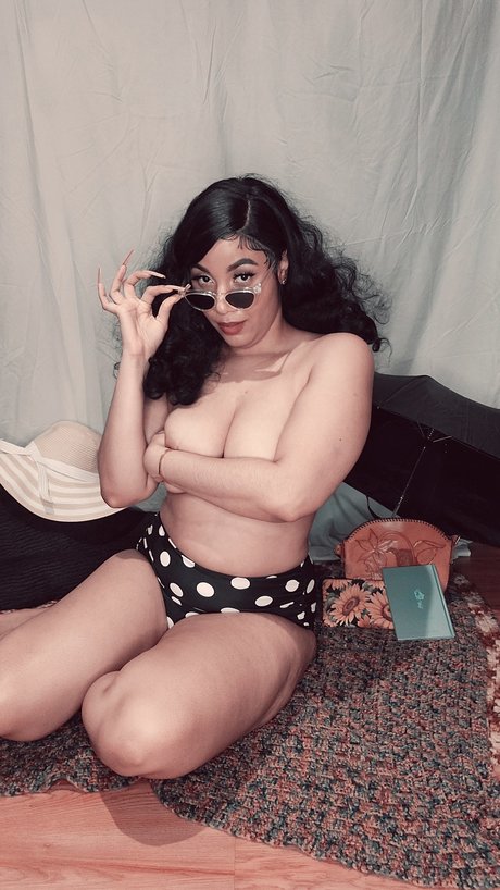 Animated Aja art star image