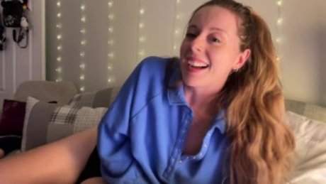 Nadia Foxx profile pic