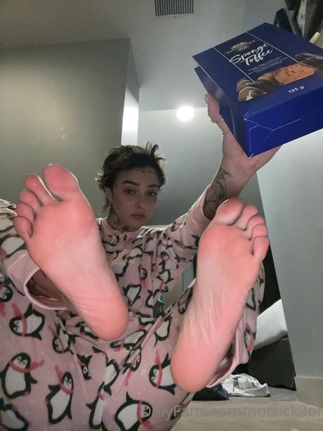 Notsick Keaton pretty model images