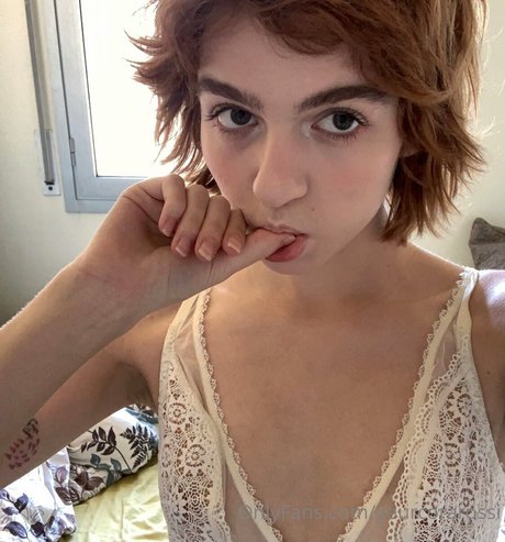 Cora Rossi model beautiful images