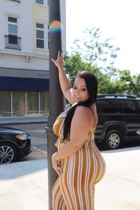 Amber Nova model free photos