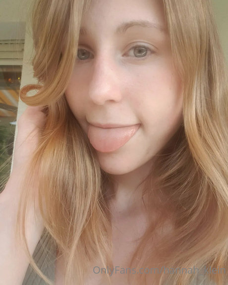 Hannah Klein model free images