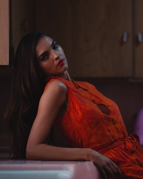 Colleen Cole free star img