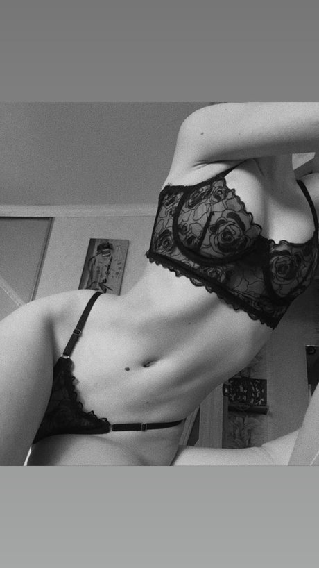 tiny ass onlyfans hot xxx pictures