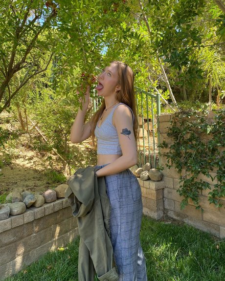 Jordan Burton sexy model images