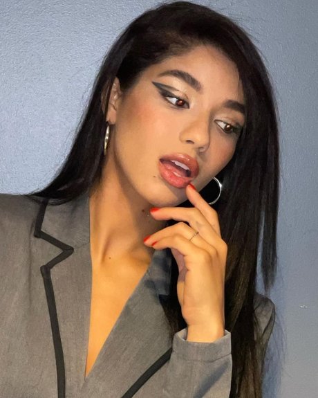 Yovanna Ventura model nudes pics