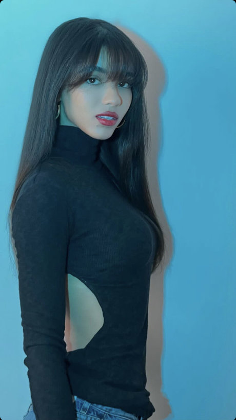 Yovanna Ventura model hot galleries