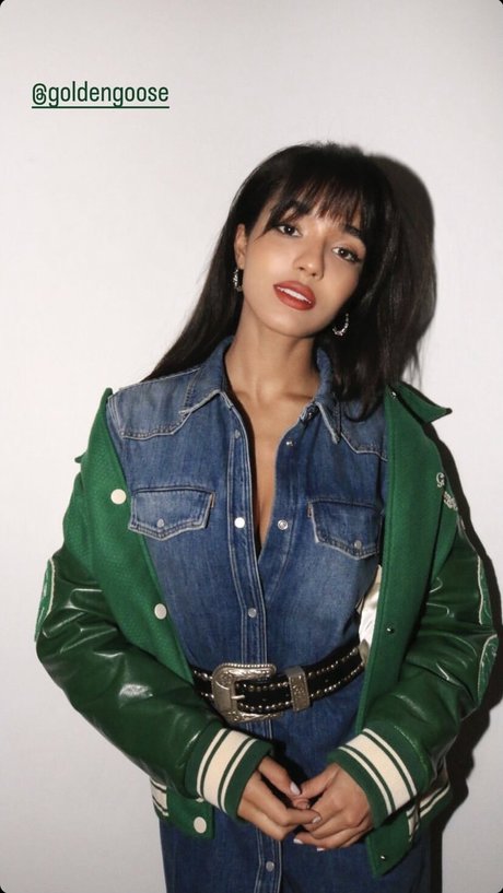 Yovanna Ventura hot model galleries