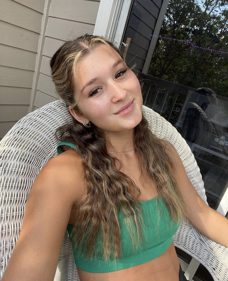 Alyssa Schwimer pornstar sex galleries