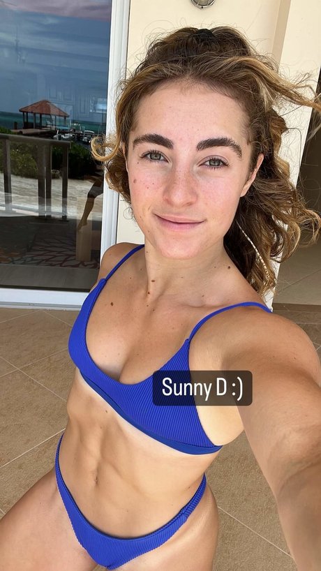 Demi Bagby perfect model photo