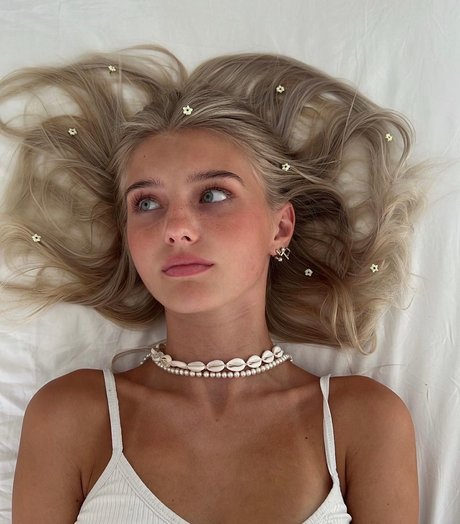 Elena Zoe beautiful actress photos