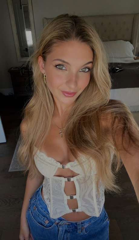 Lexi Brooke Rivera_ hot actress images