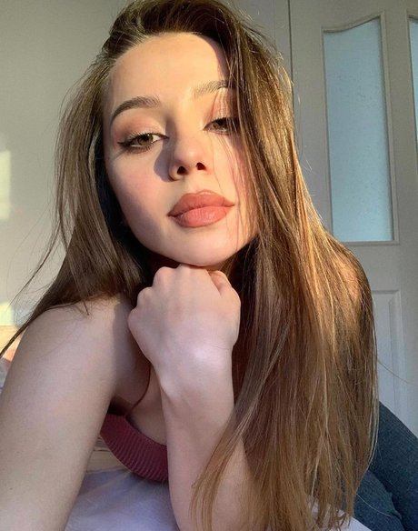 Sinem Ozgur high quality model pictures