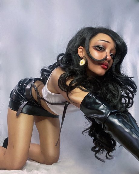 Ladokei Crystal perfect model archive