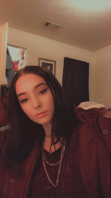 Queen etimy pornstar top image