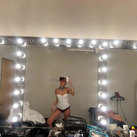 Taylor Upsahl_ model free pic