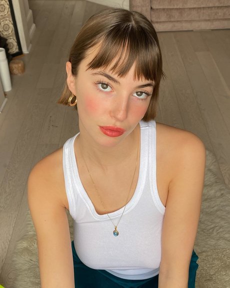 Amelie Manzoli thumbnail