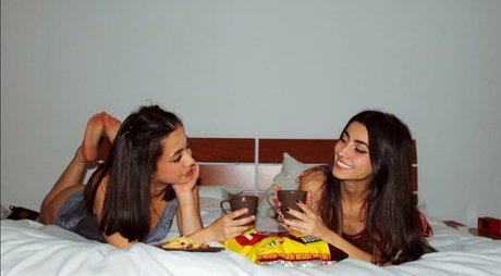 Lucrelisa_ star erotic gallery