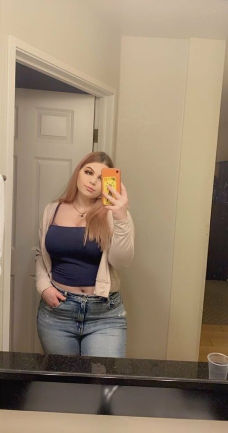 lilbaddiepayxoxo adult star image