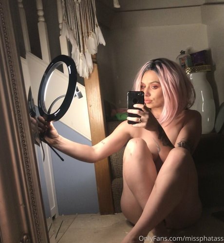 Missphatass hot model pics