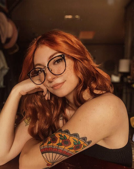 Spookyfoxx pornstar xxx img