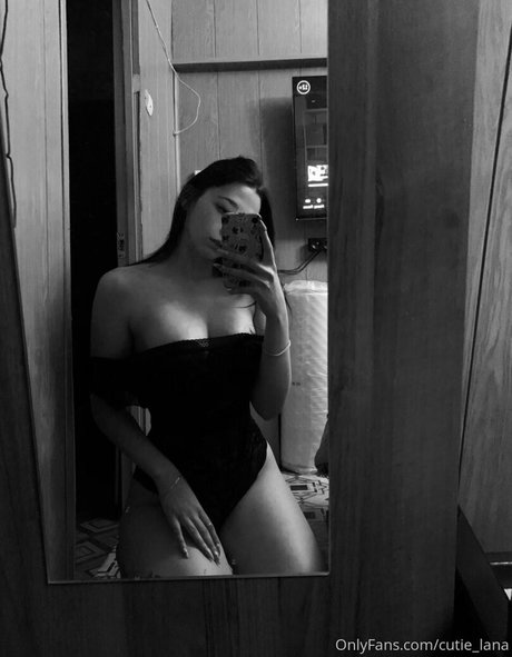 Cutie Lana model pretty image