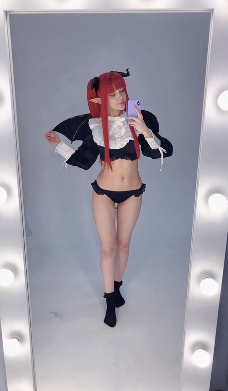 Ariadna Lobe porn model gallery