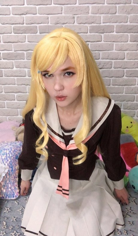 Ariadna Lobe adult model photos