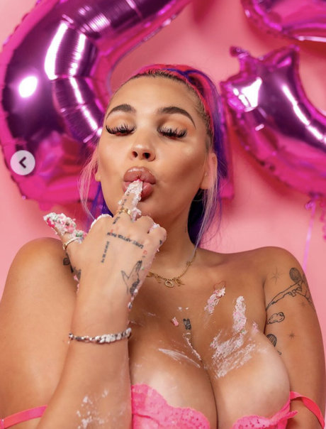 Medicated Marley model hot img