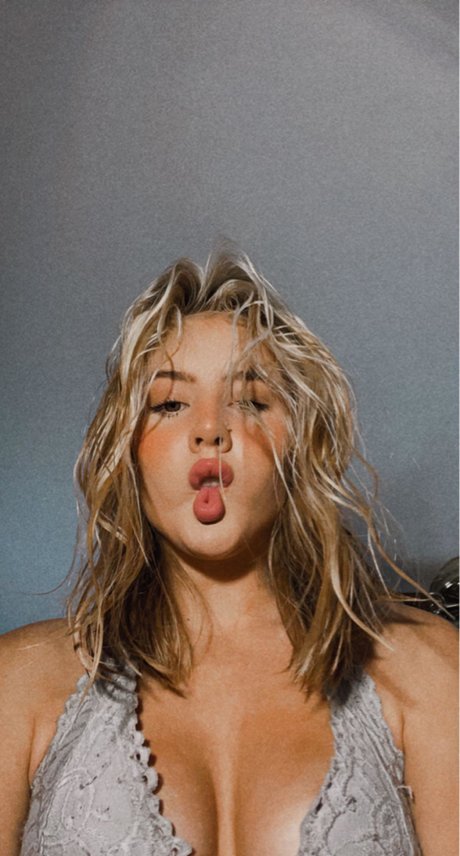 Katbbg nudes actress picture