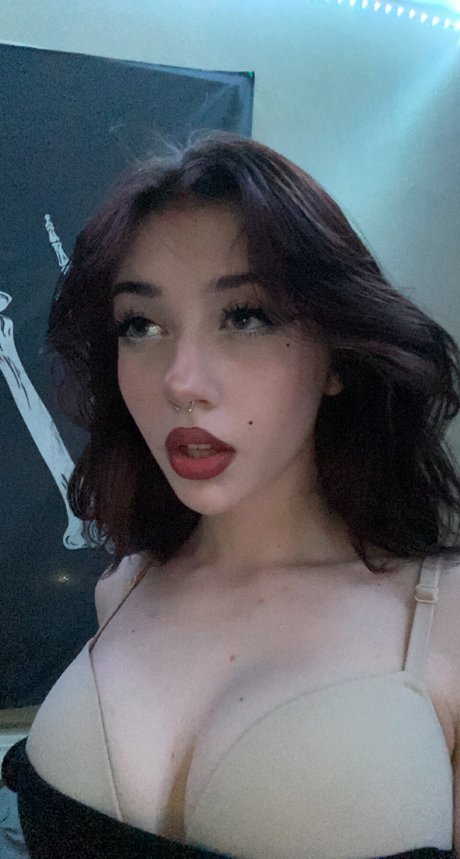 HolyLexx model adult image