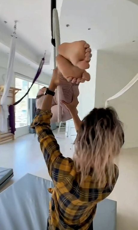 Lana rose model perfect pic