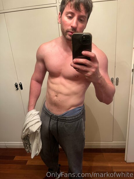 Markofwhite model pic